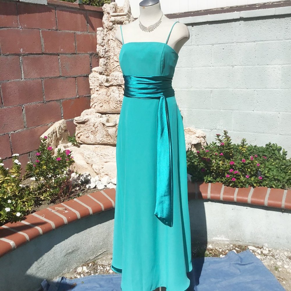 CHICAS Formal Long Maxi Dress Spaghettis Straps Silk Tie Waist A-Line Green 2XL
